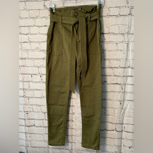 🈹 FashionNova High Waisted High Rise Pants - Picture 7 of 14